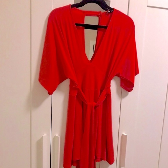 SALE🖤 Express Coral Jumpsuit Short Set Romper - Picture 1 of 3